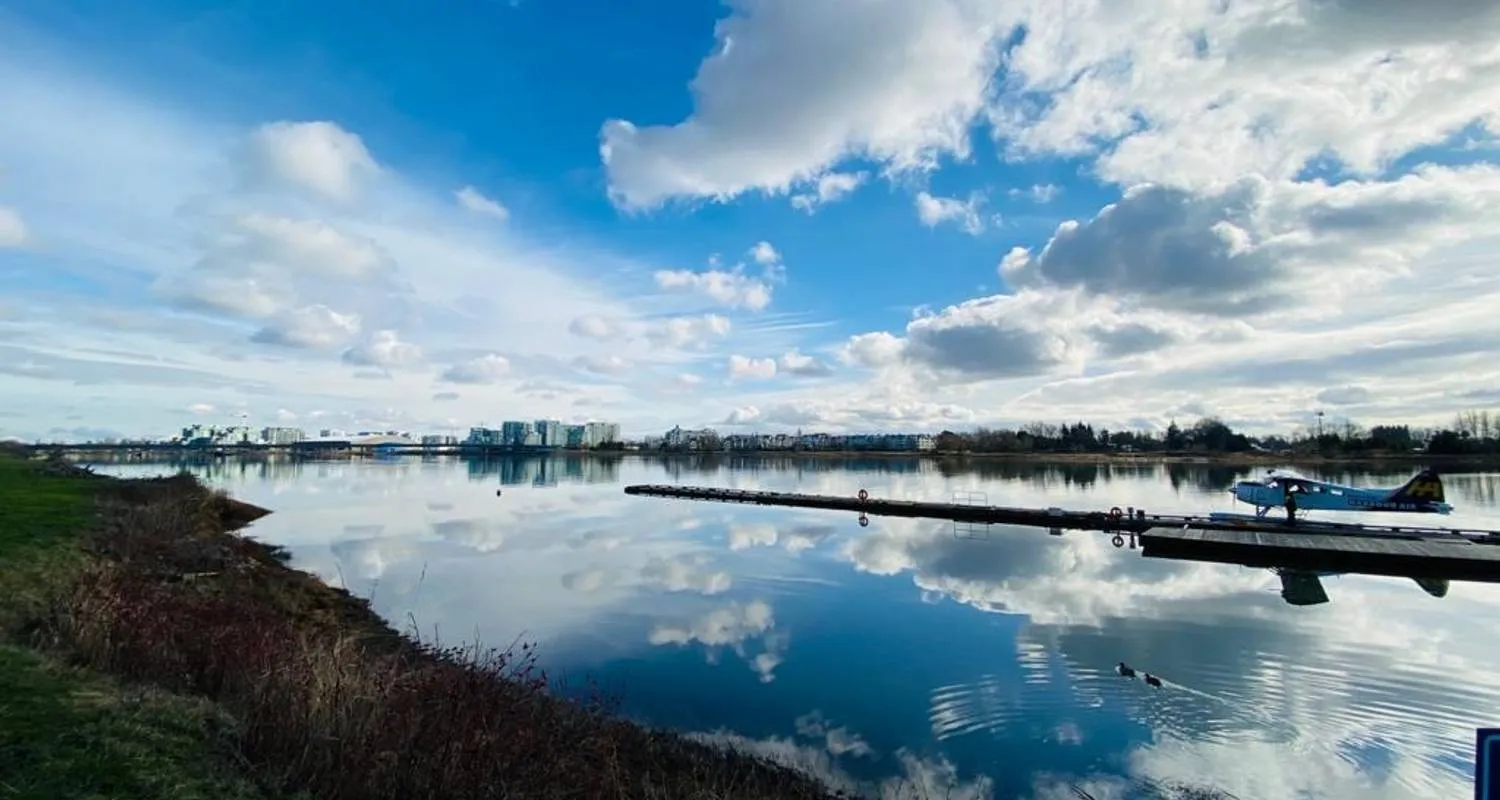 Vancouver City Tour With Harbour Air Panorama Experience @ Globalduniya