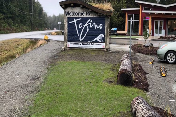 Vancouver to Tofino 2 Day Tour Private @Globalduniya 