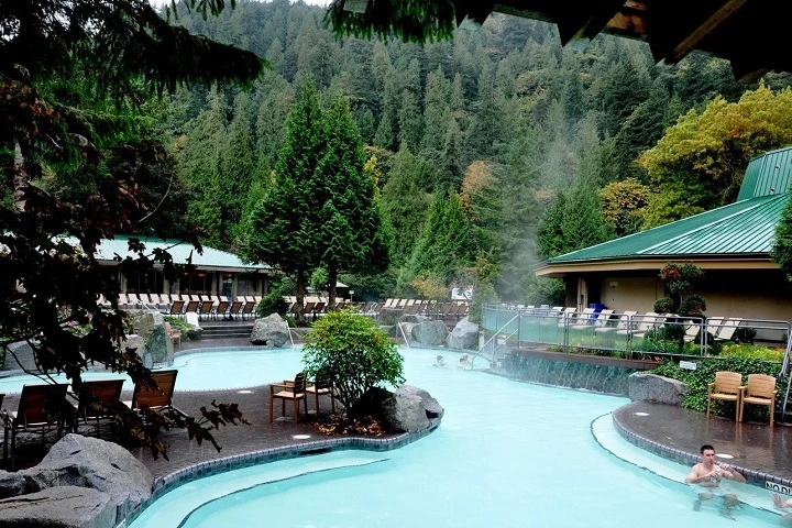 2 Days Harrison Hot Spring, Hells Gate, Lillooet, Whistler, Squamish Tour from Vancouver