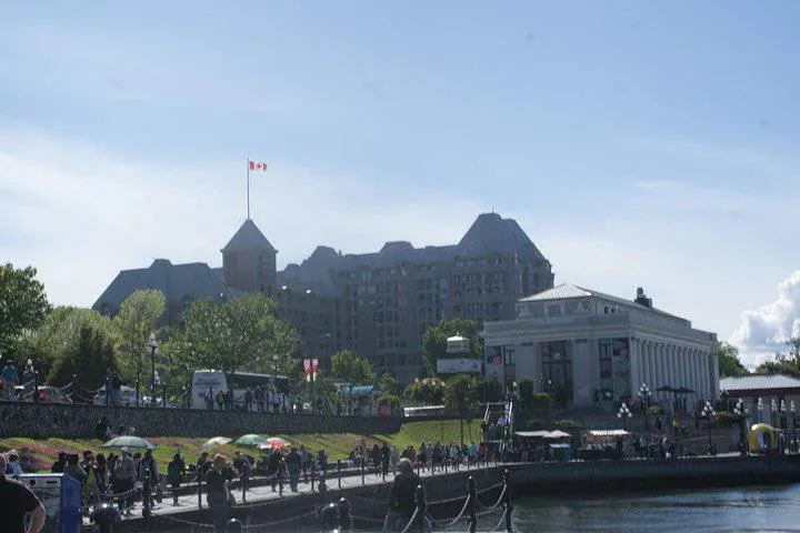 Inner Harbour Victoria,Vancouver multiday tour Globalduniya Globalduniya