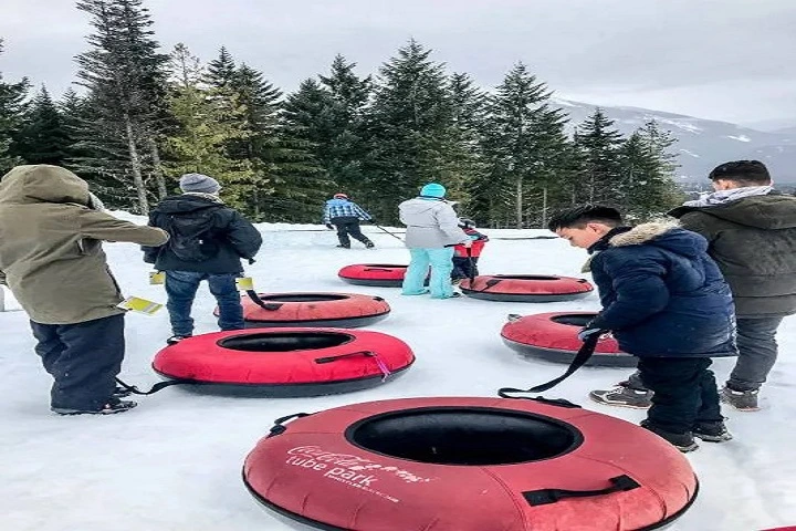 Whistler Snow tubing Family adventure @ Globalduniya 