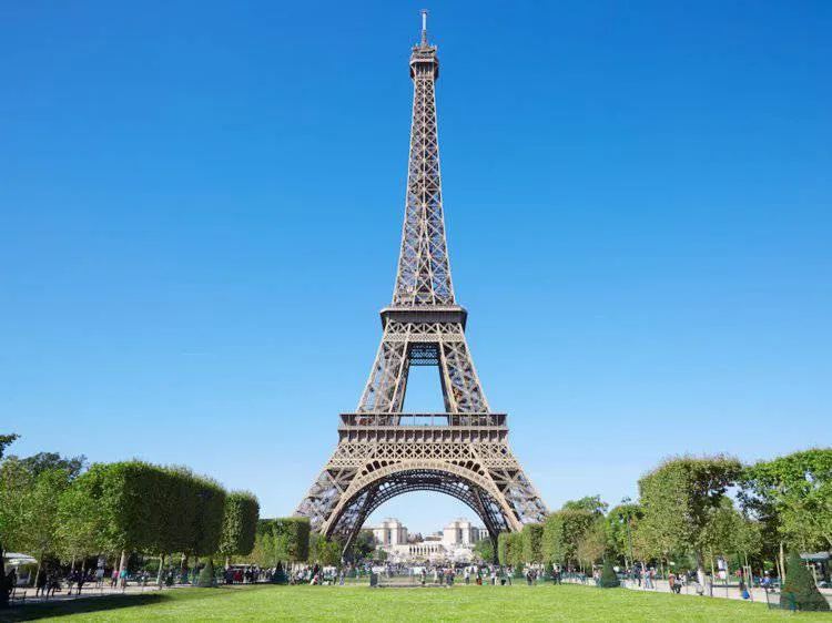 Eifel Tower Paris @GlobalDuniya