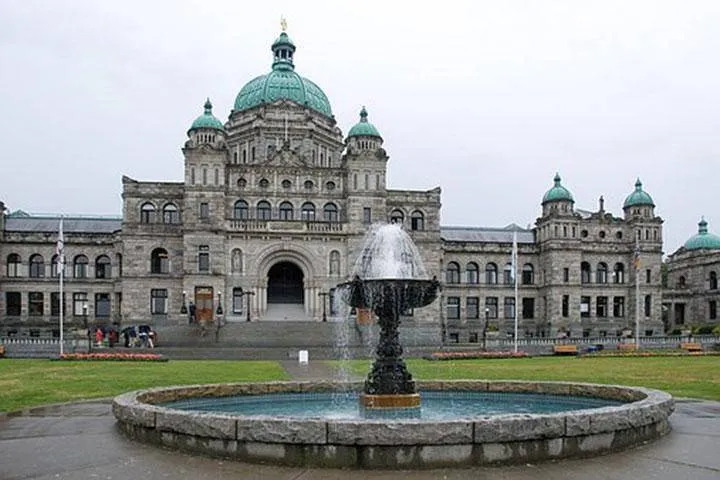 Legislative Assembly of British Columbia,3-Day Vancouver City Tour Package With Whistler and Victoria,Globalduniya